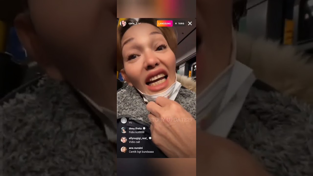 BUNDA CORLA LARI LARI LUPA KUNCI RUMAH PADAHAL UDAH MAU NAIK BUS SAMPAI MAKI MAKI WARIA BODOH