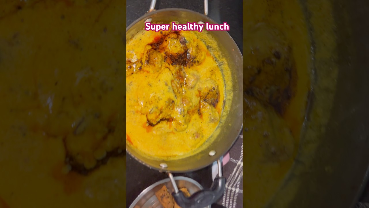 Punjabi Style Kadhi Pakoda with Roti | Simple Home Food 