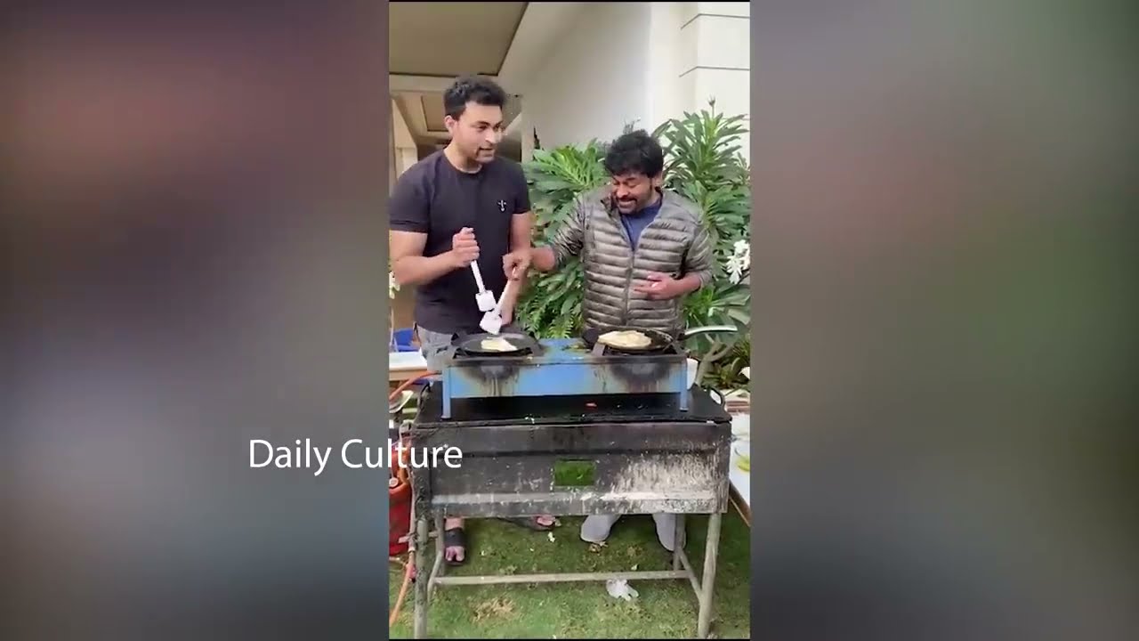 Mega 🌟 Chiranjeevi sir make omlet dosa moments.