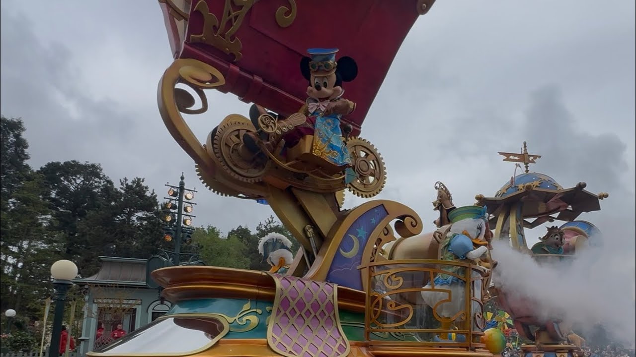 Disney Stars on Parade @DisneylandParis April 2025