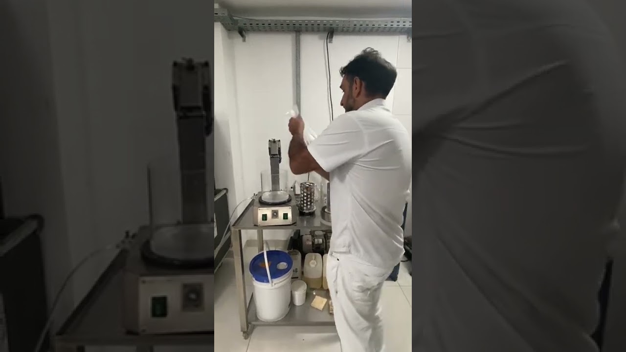Misturadora de Gesso e Silicone Líquido S 01