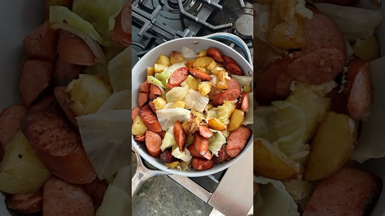 Easy & #Delicious 20-minute Kielbasa Cabbage Potato Skillet! #cookingshorts #easymeals #comfortfood