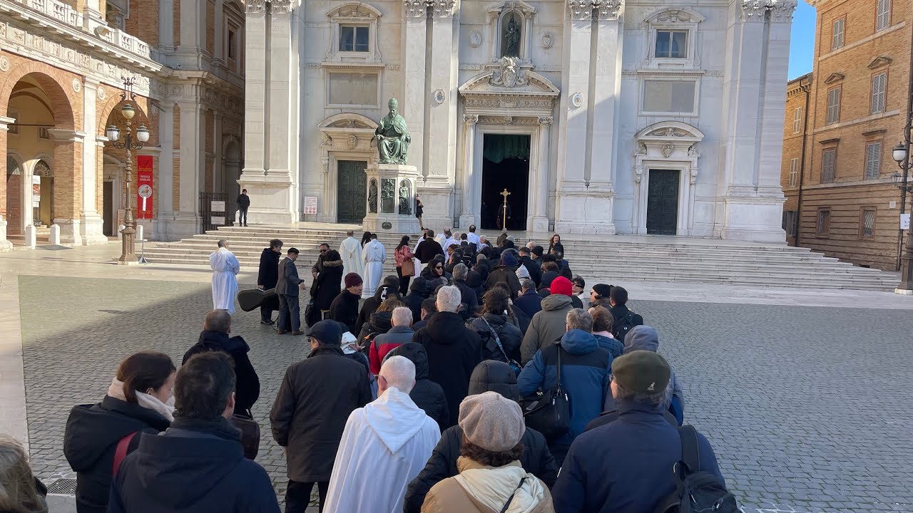 POWERFUL - The Sorrowful Mysteries of the Rosary from the Holy House Loreto, Italy