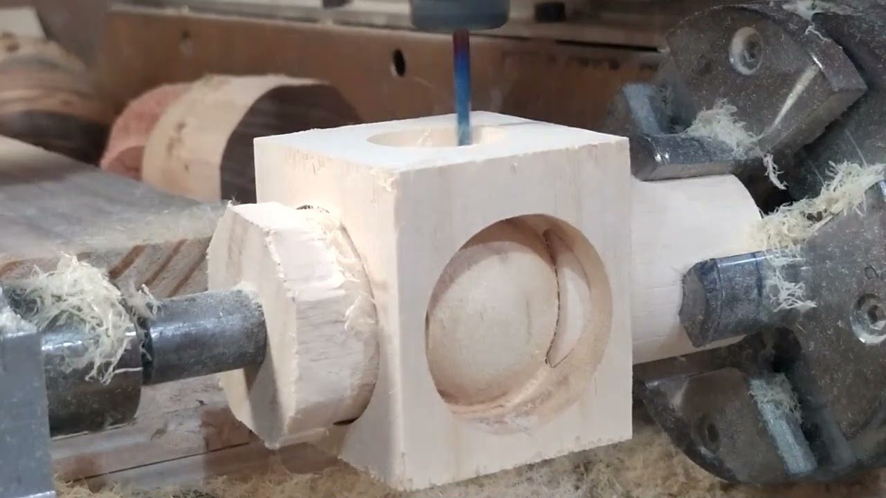 Supera essa Iber&ecirc;!! BOLA PERFEITA DENTRO do CUBO!!! #manualdomundo
