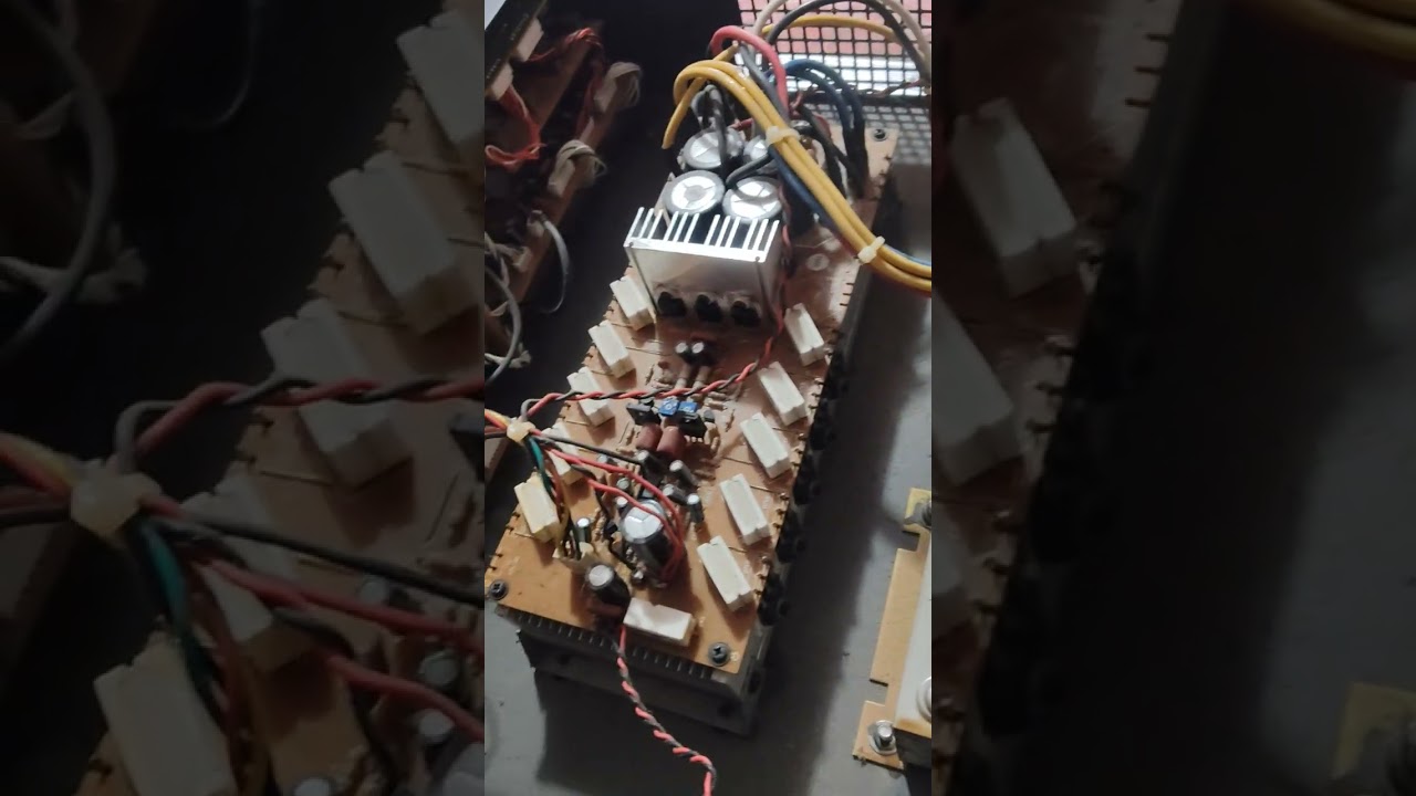 พามาชมข้างใน ของเพาเวอร์แอมป์หน้าลาย NPE PMO-250 มีอะไรบ้างมาชมกันเลยครับ