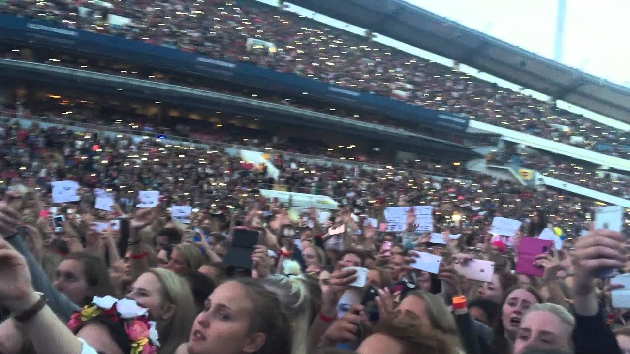 You & I - One Direction, Sweden 2015.