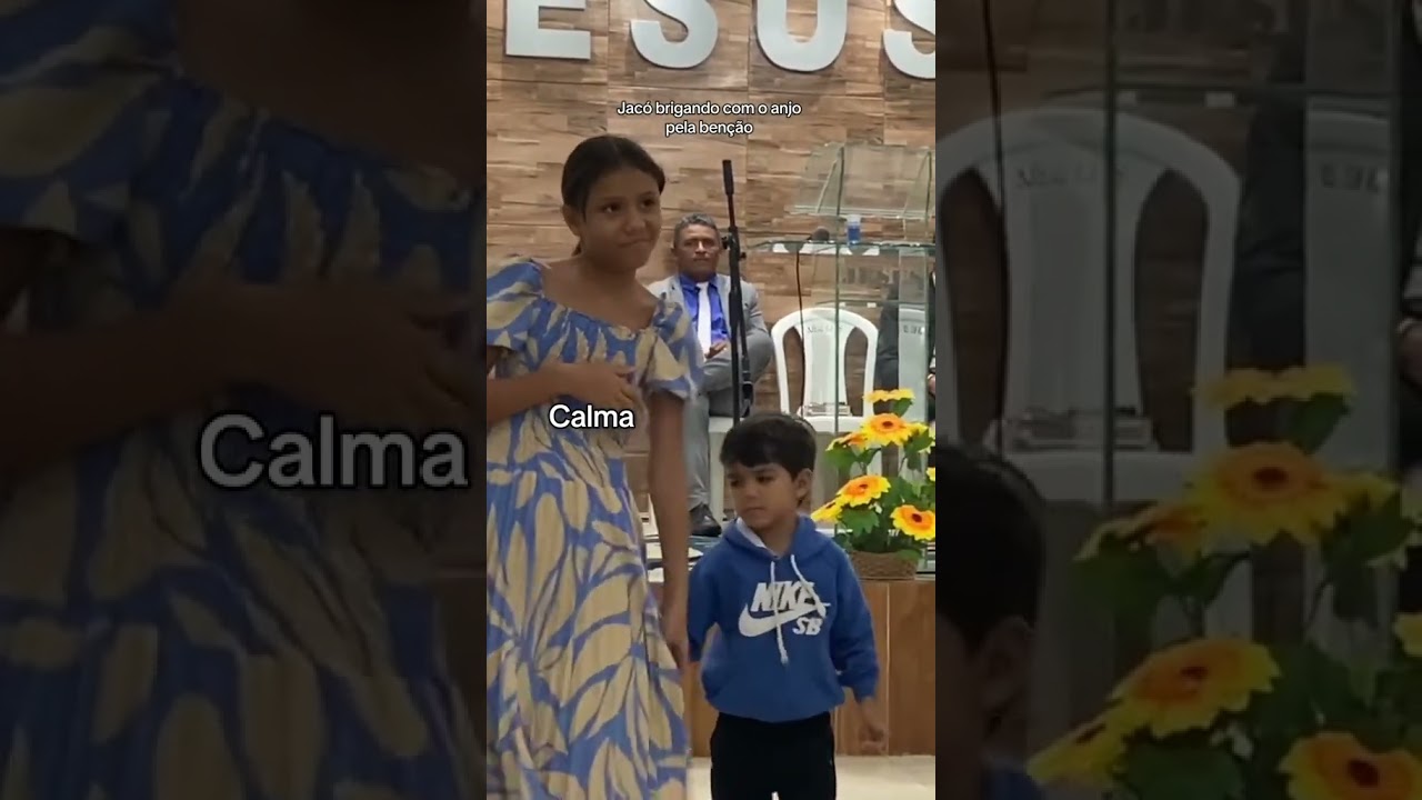 os irm&atilde;os brigando no culto 😂 insta: _vanessast