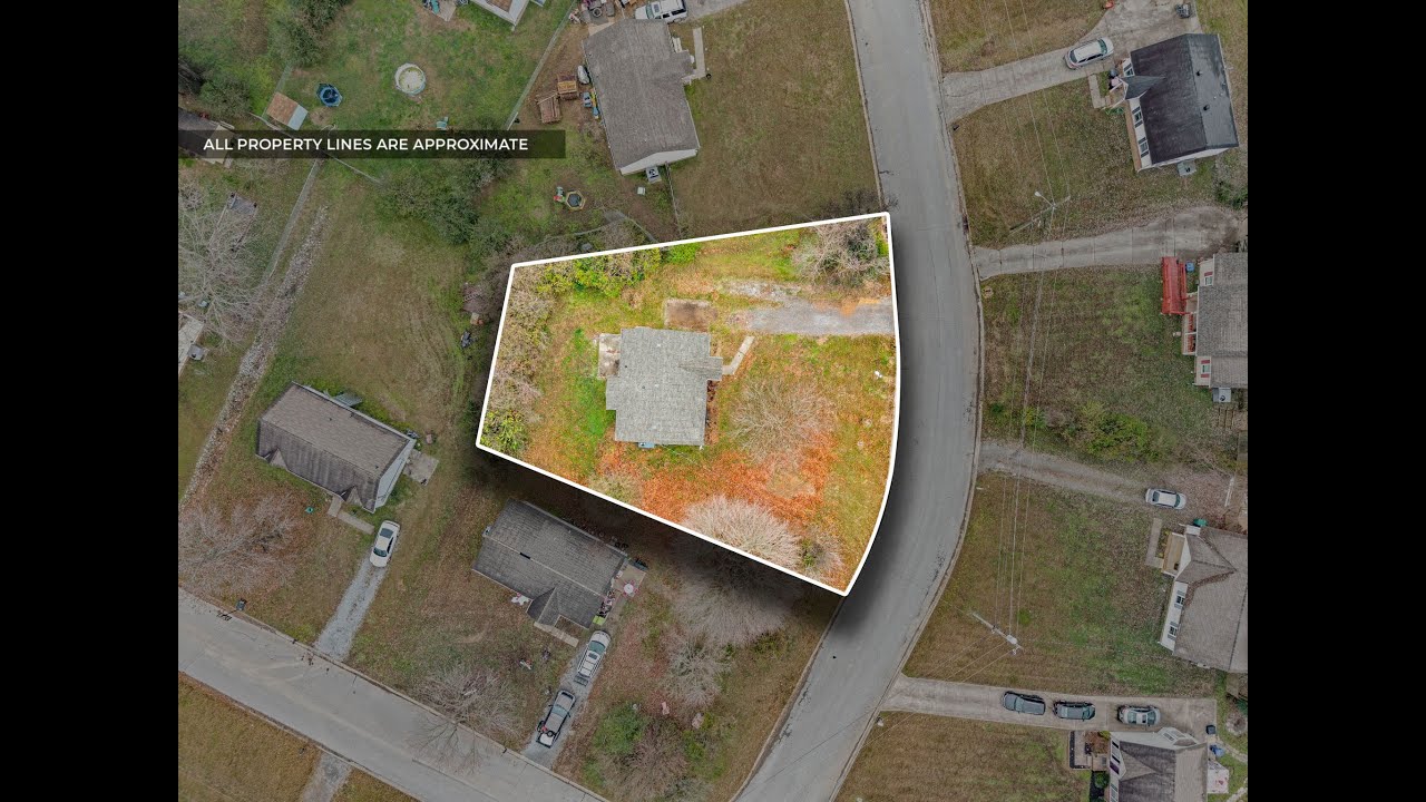 Priced under $200k located at 915 Cal Ct Clarksville, TN 37042