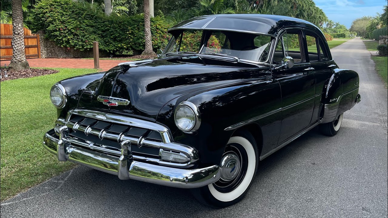 1952 Chevrolet Deluxe - @GenerationOldschoolEspañol