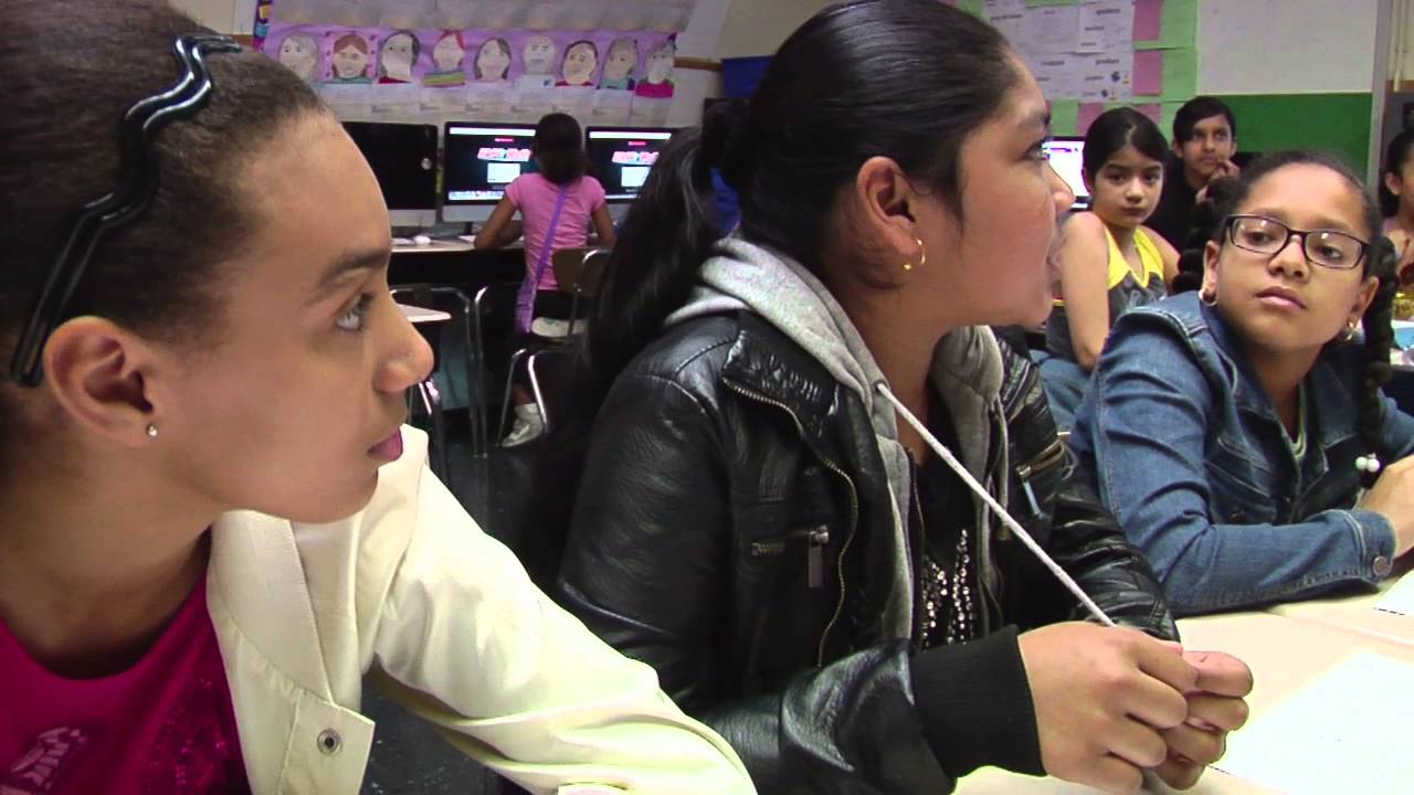 Teacher uses questioning techniques to engage students - Example 4
