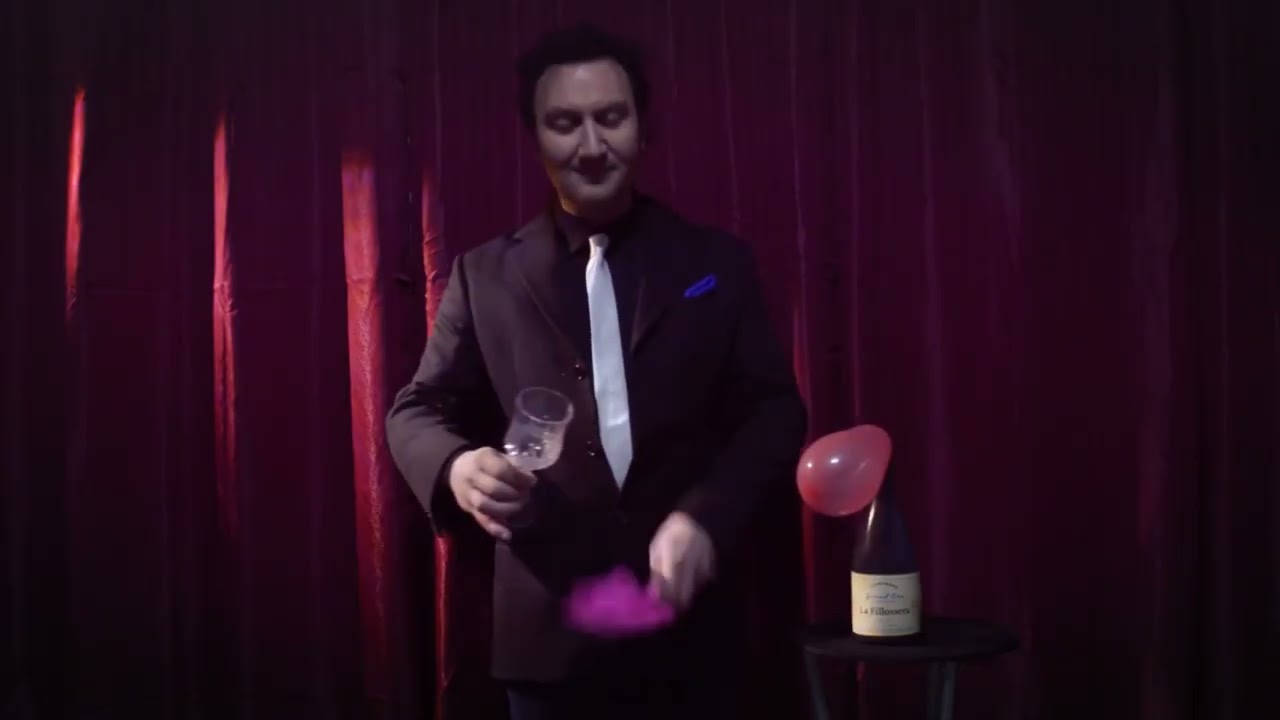 Fantastic Surprise Glass by Sorcier Magic