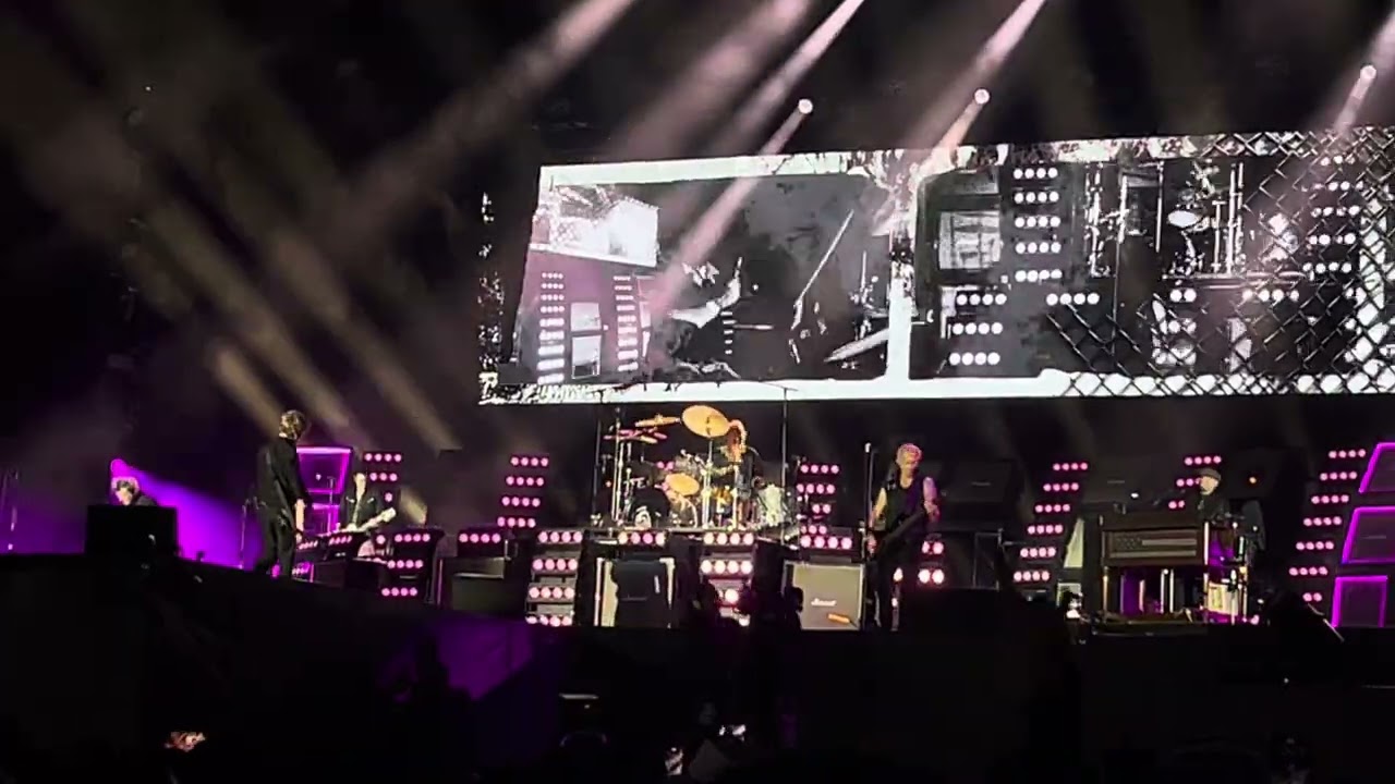 Greenday -  Bobby Sox live at The Town 2025