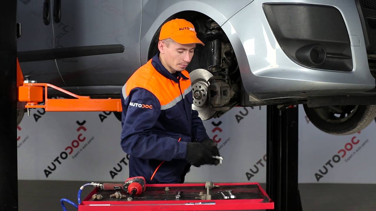 Wie FIAT DOBLO 2 Koppelstange / Pendelst&uuml;tze vorne wechseln TUTORIAL | AUTODOC