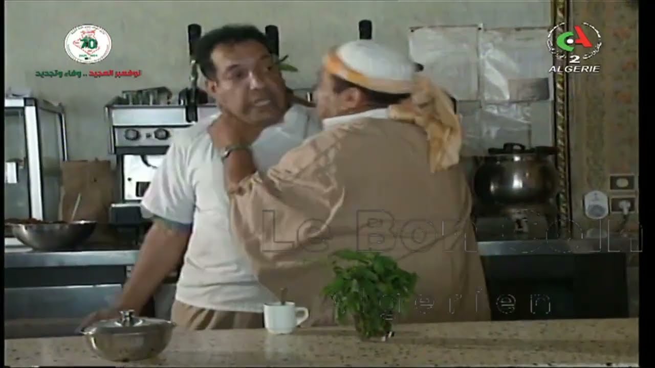 سكاتش فكاهي مع حميد عاشوري