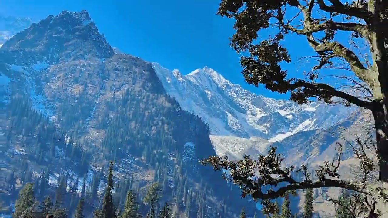 #sissuvalley #beautifulmanali #naturelovers #beautifulview #mountains #moutainlife #ataltunnel