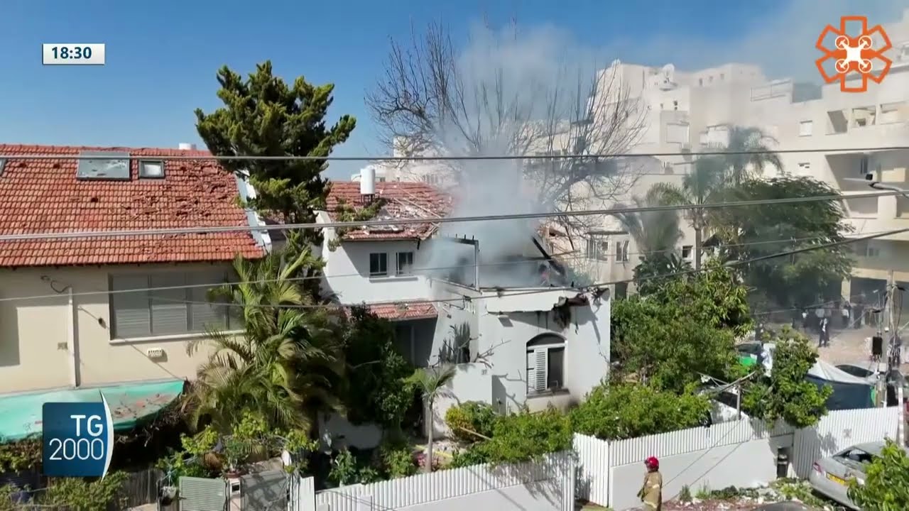Iran lancia missili su Israele. Khamenei: “Creare insicurezza per nemici”