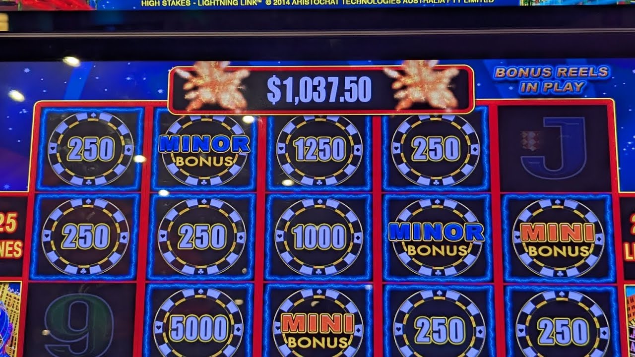 All high Stakes bonuses some $25 spins #highstakes #lightninglink #lightninglinkslotmachine 