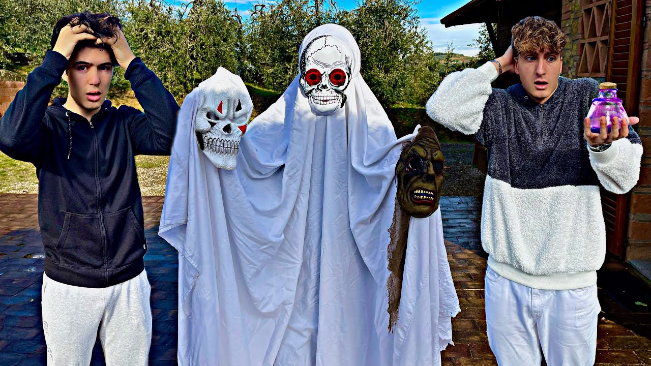 TESCHIO NERO VUOLE RISVEGLIARE I VECCHI MOSTRI - POLAROID SOSPETTE| leo&tommy