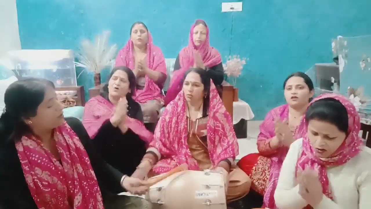 Himachali kirtan mandli 🙏 Bhole Ji ka kirtan #bhaktimarg #viralvideo #bhajan #love #song 