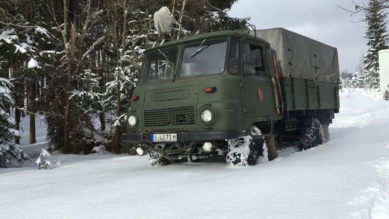 Robur LO mit Schneeketten