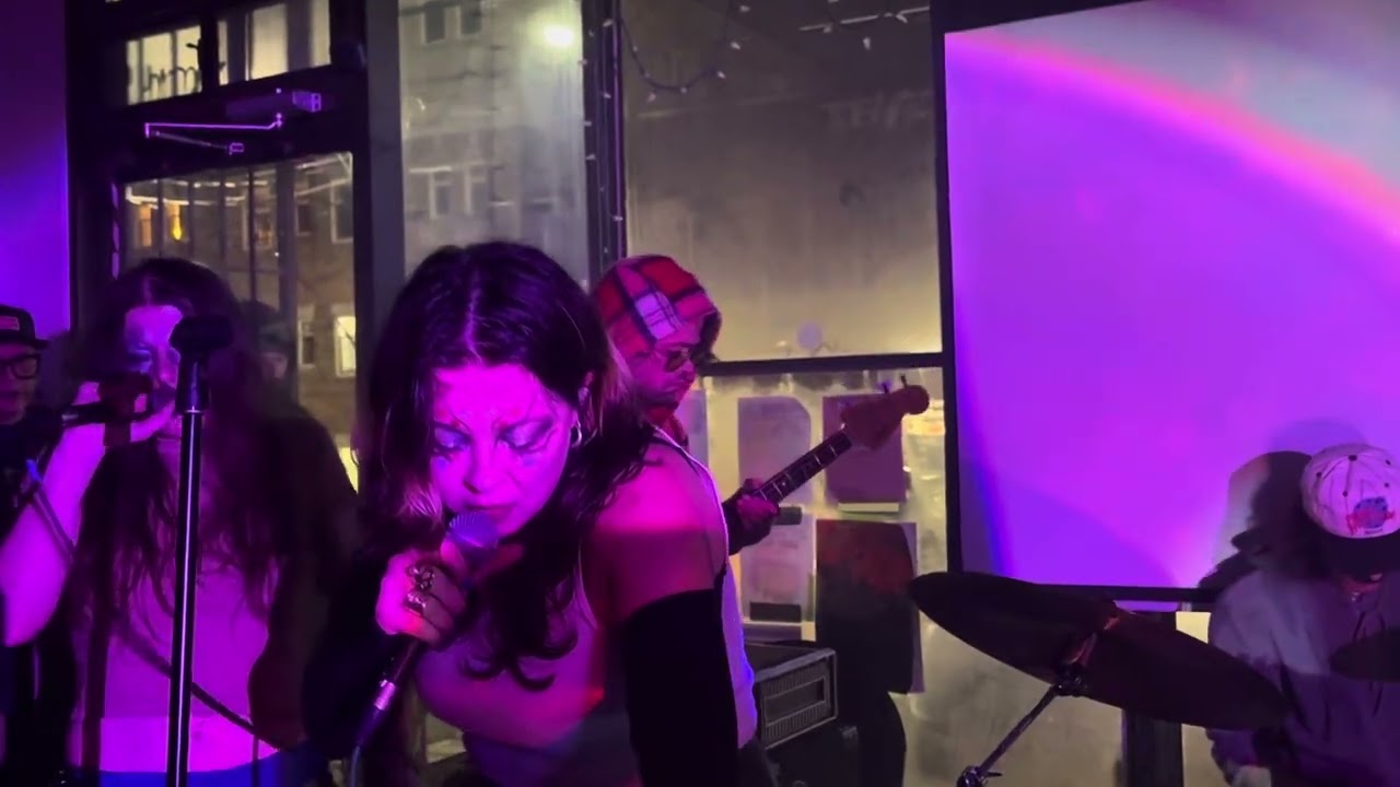 Kali Horse at Houndstooth in Toronto, December 5, 2025!🔥😎❤️