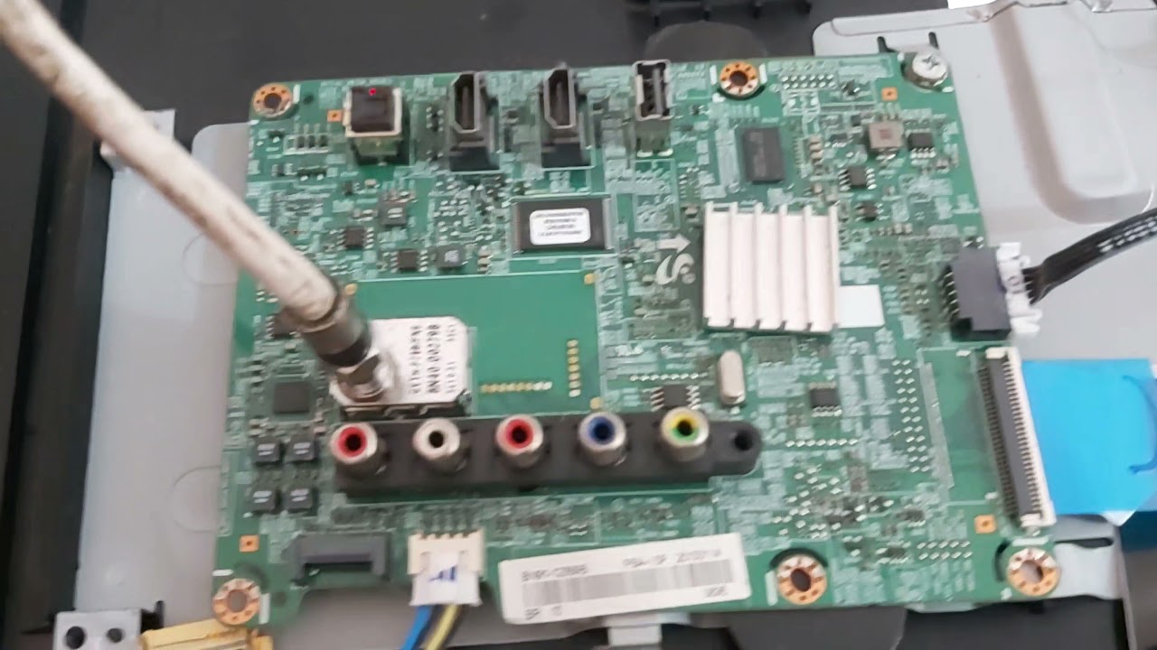 tirando o defeito da placa da tv Samsung un48h4203ag