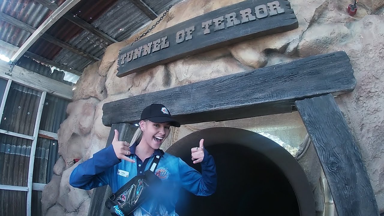 (VLOG 30) Adventure World