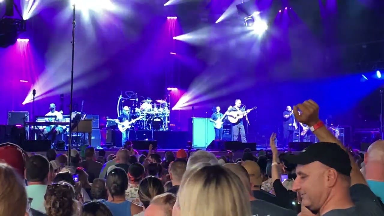 Dave Matthews Band - Big Eyed Fish & Bartender 7/12/2023 Bank of NH Pavilion Gilford, NH