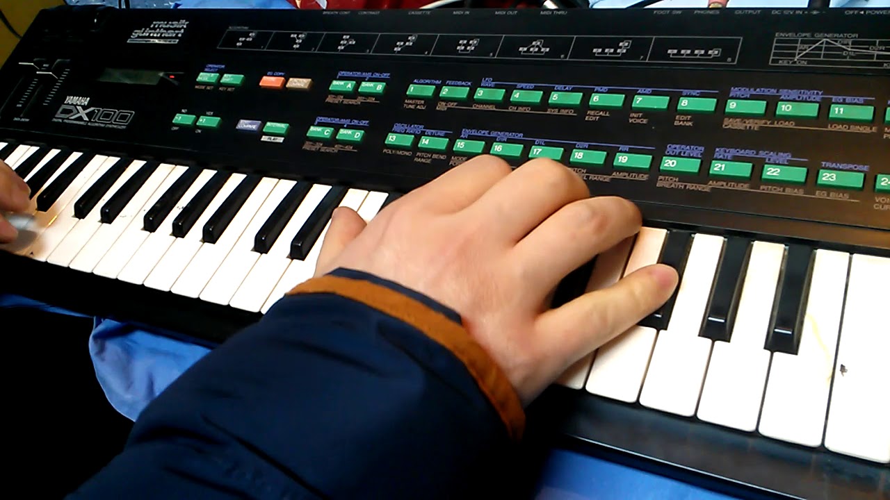 YAMAHA DX 100 (Serbian folk style of playing)