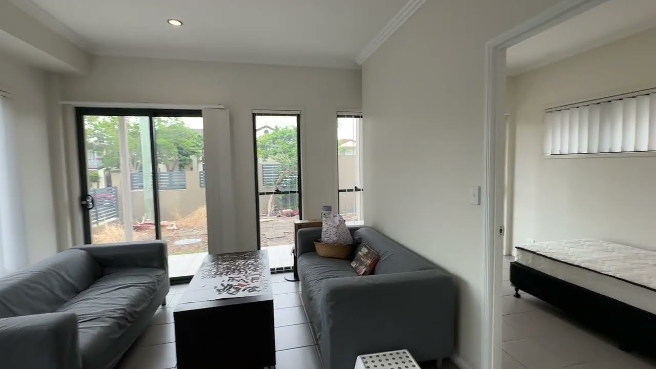 Room 4 - 41 Warren Street, St Lucia