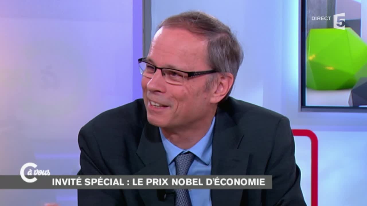 Jean Tirole,  "J'espère que le Nobel ne va pas trop changer ma vie" - C à vous - 15/10/2014