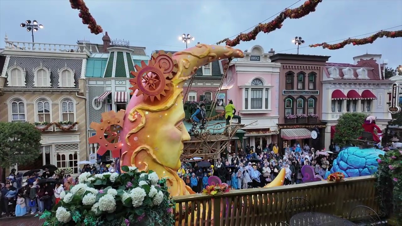 Stars on Parade | Disneyland Paris | View from Walt's Restaurant | September 2025