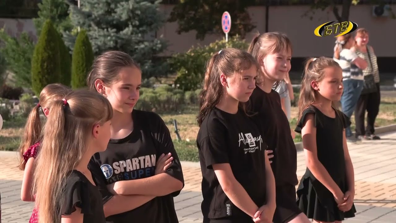 Провожаем лето ярко