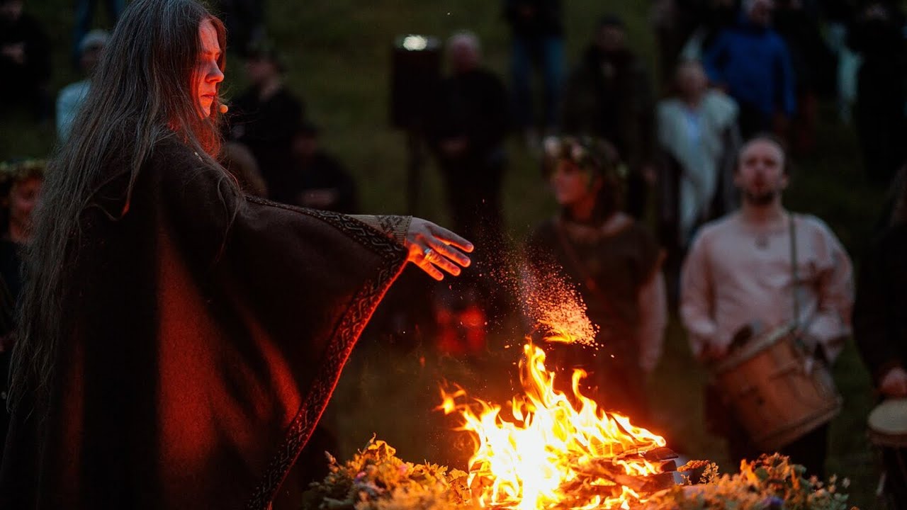Ancient Midsummer Rituals in Lithuania | Kernavė