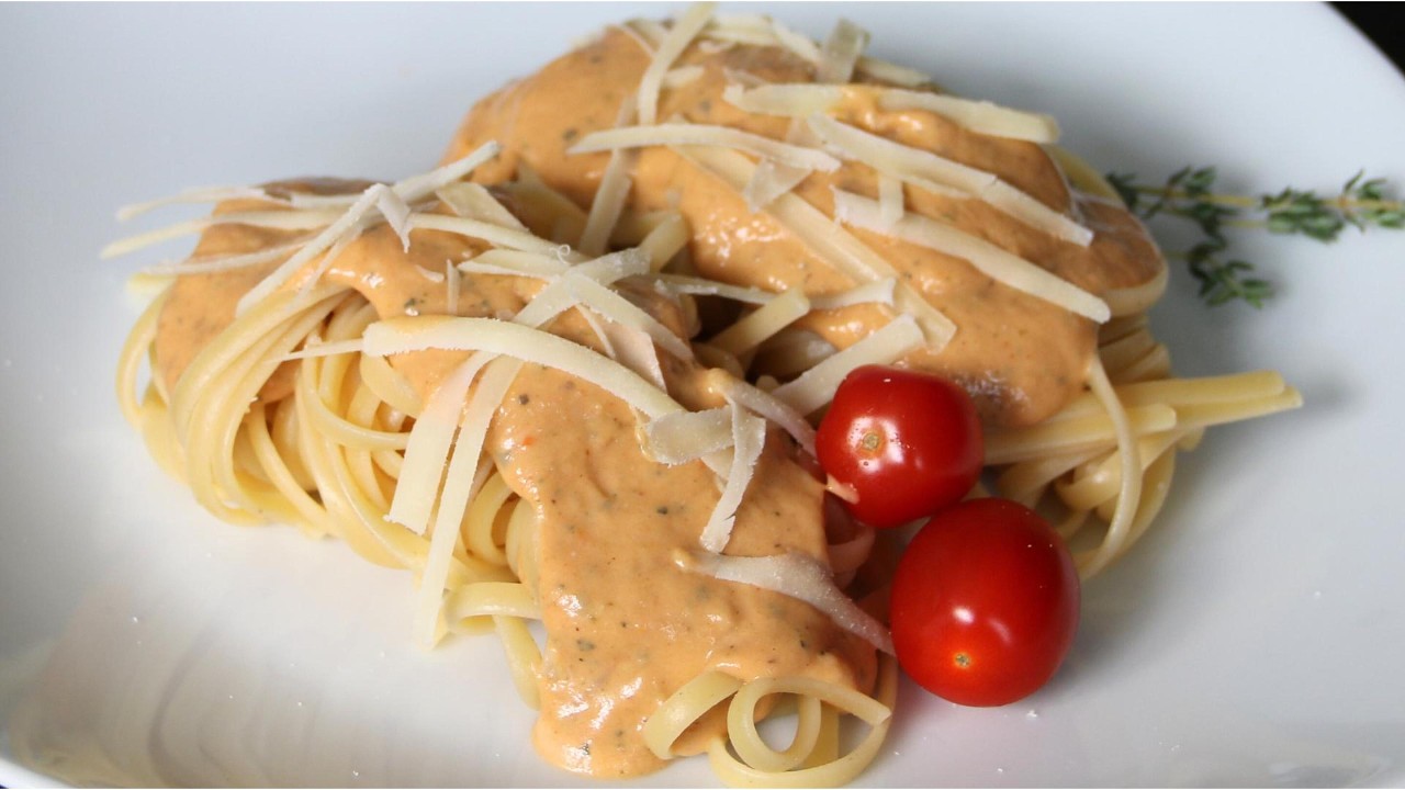 The Easiest Veggie Pasta Sauce – Loaded with Flavor & Vegetables