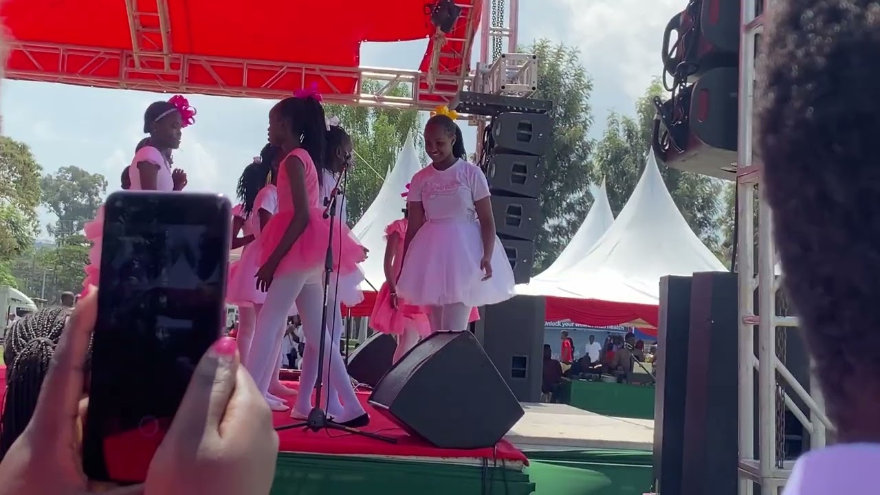 I PERFORMED AT MY SCHOOL’S TALENT DAY