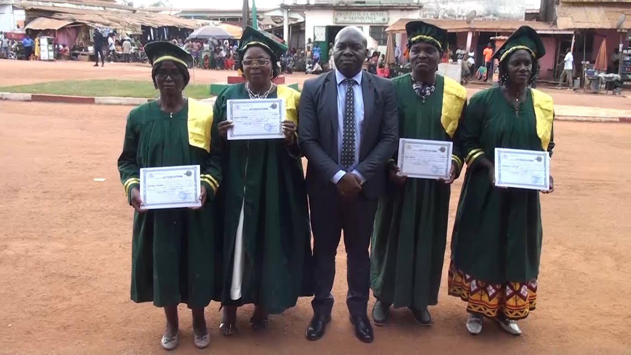 IAI CAMEROUN AKONOLINGA REMISE DES ATTESTATIONS DE FORMATION EN INFORMATIQUE