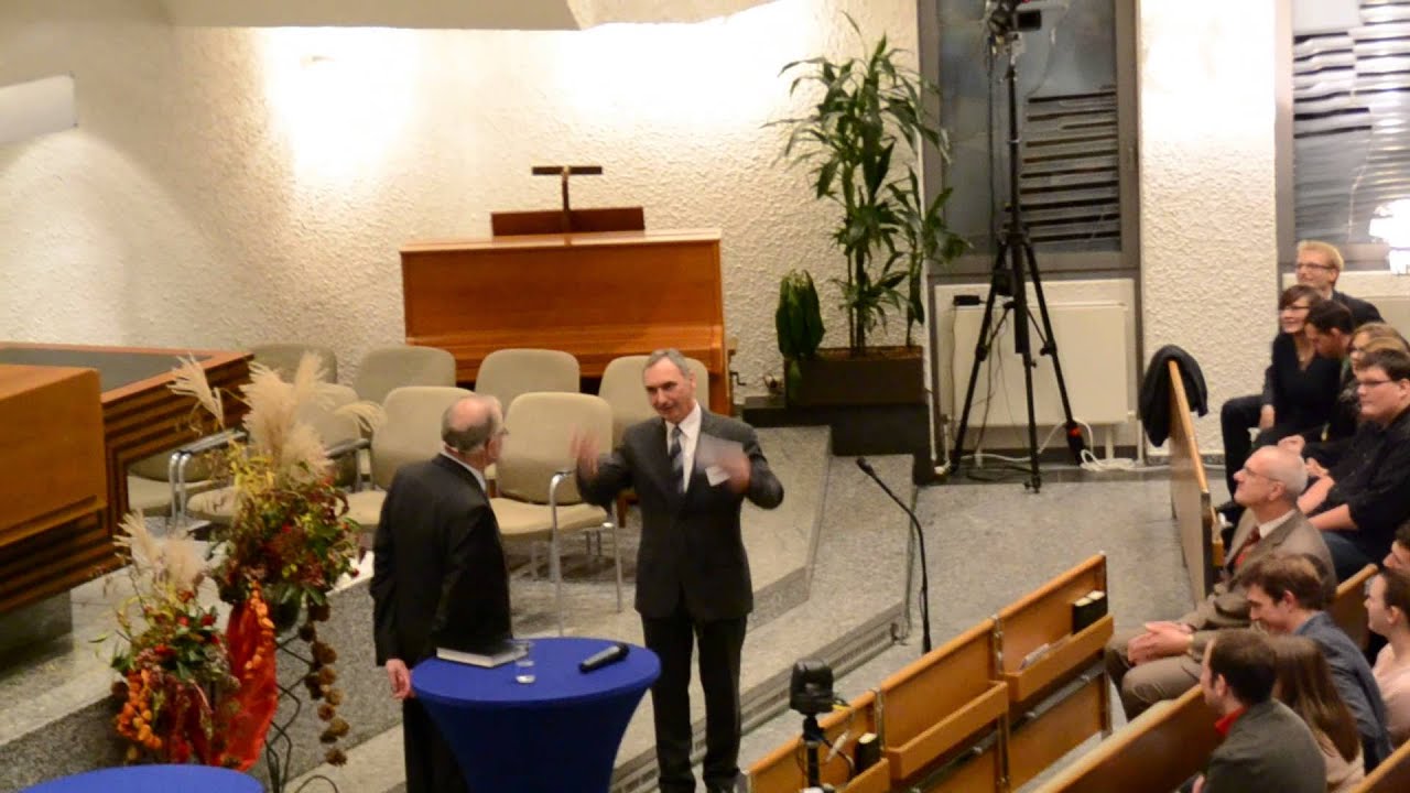Jugendstunde Fellbach: Stammapostel i.R. Wilhelm Leber dirigiert 