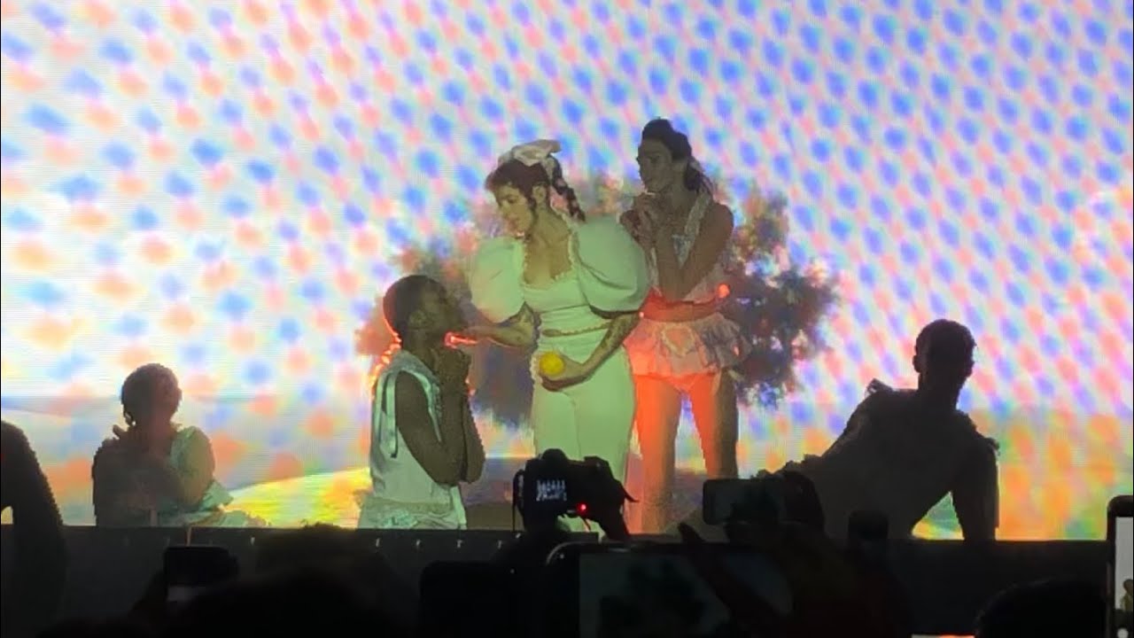 Melanie Martinez - Orange Juice (K-12 TOUR in Toronto)