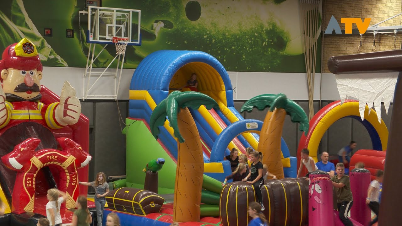 Vakantie afsluiten tijdens Jump Village in Werkendam - Altena TV