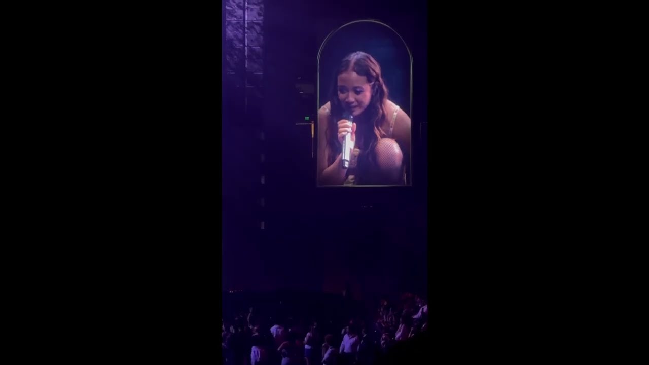 A Matter of Time Tour Laufey 2025 Oakland