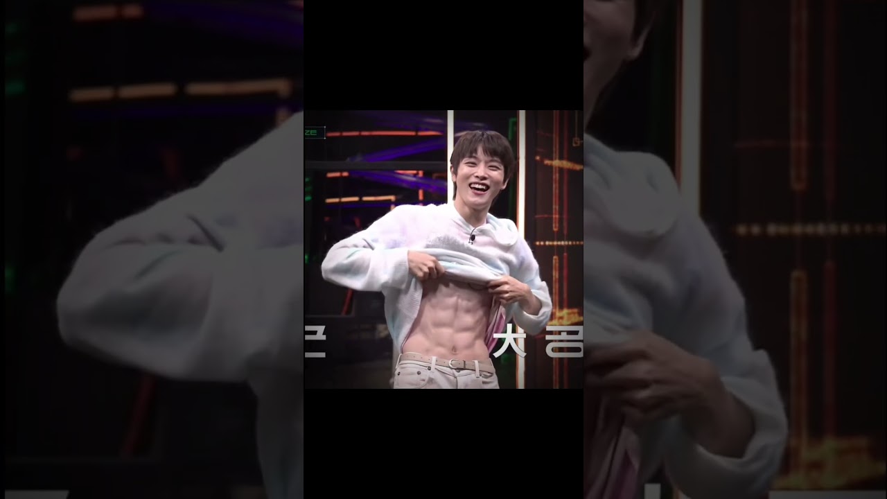 SUNGCHAN EXCUSE ME?!! #riize #sungchan #memories #getaguitar #kconla #shorts #riizeedit