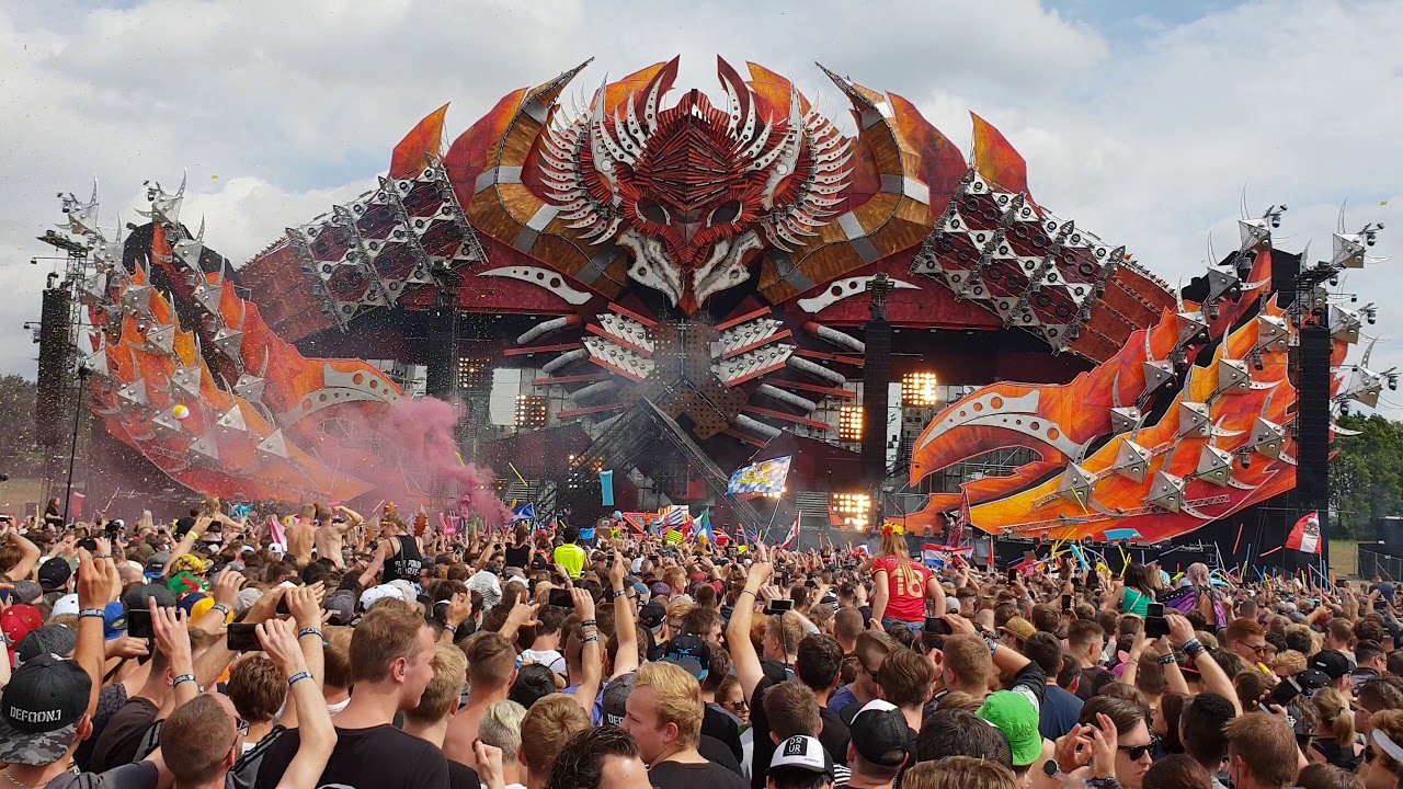 Defqon. 2018 - Inside Power Hour - First 10min