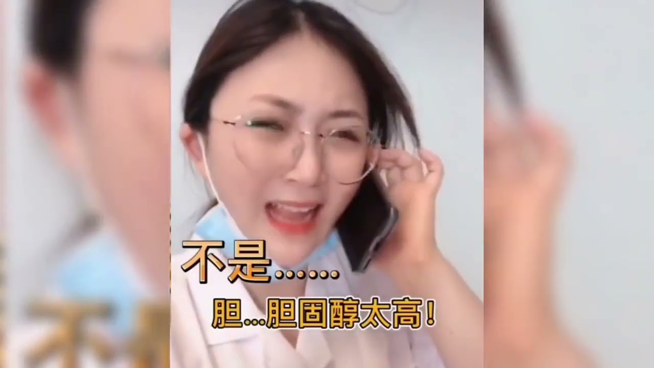 \盘点全网那些容易让人误会的瞬间：小伙做个推销，把车主吓得要命