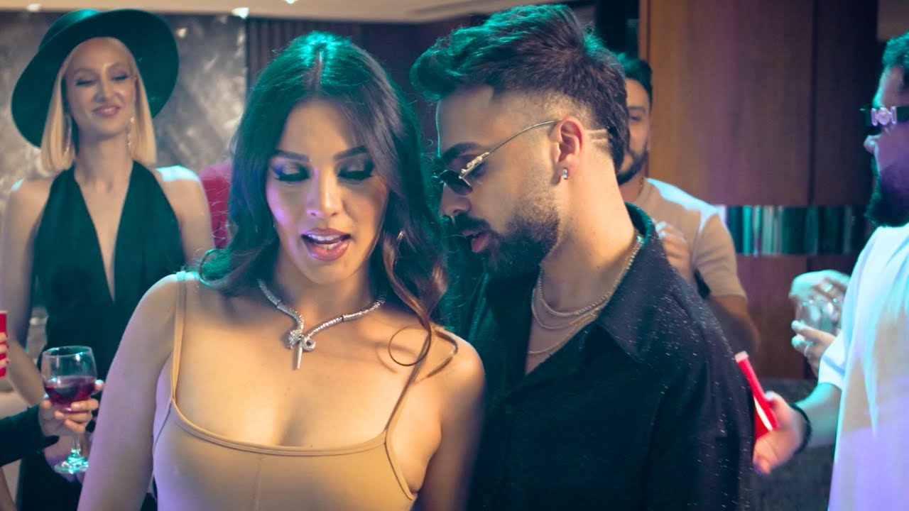 Alex Asli - Midoonam Chie (Official Music Video) ft. Diana Abrica