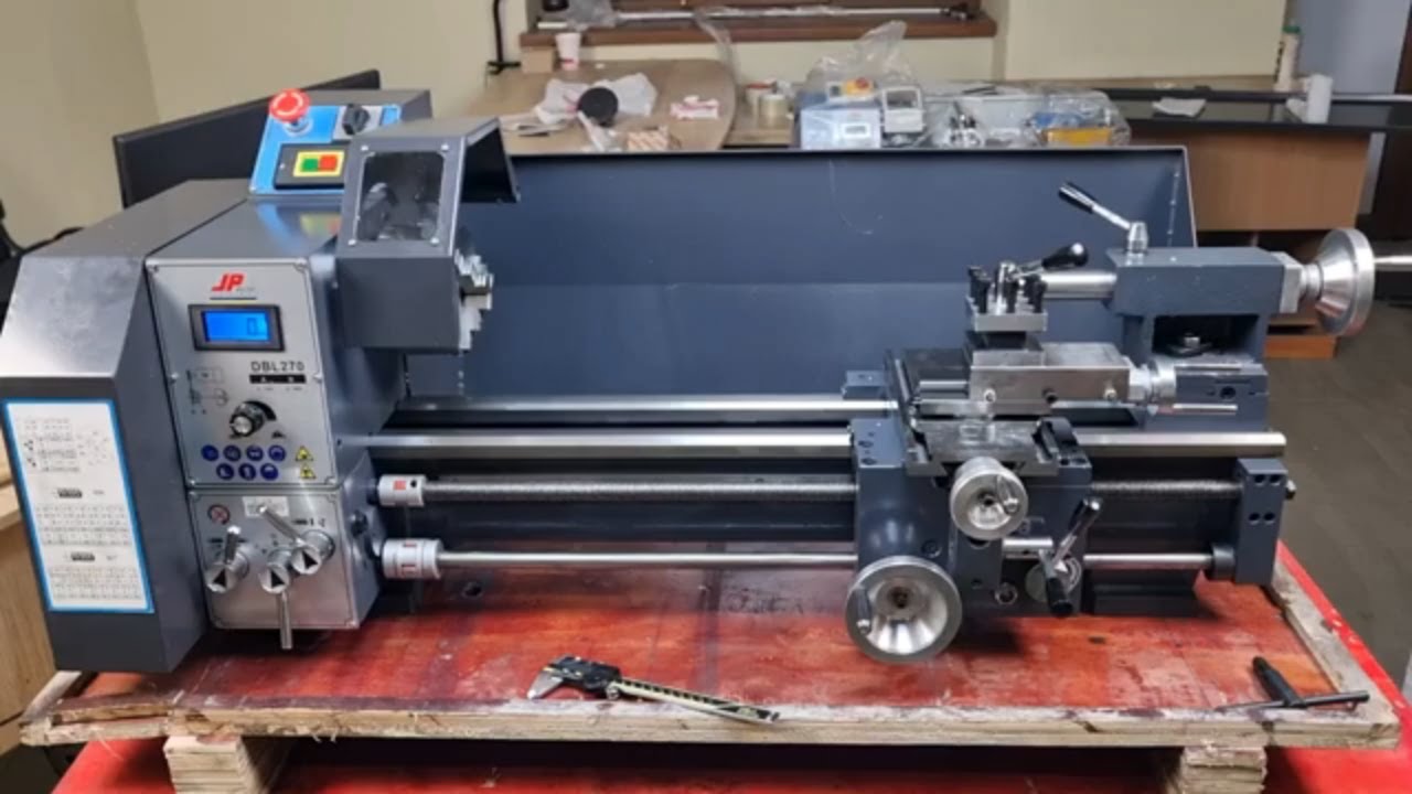 ТОКАРНИЙ ВЕРСТАТ ПО МЕТАЛУ DBL270 JpAuto Industrial 1100W безщитковий 270x600