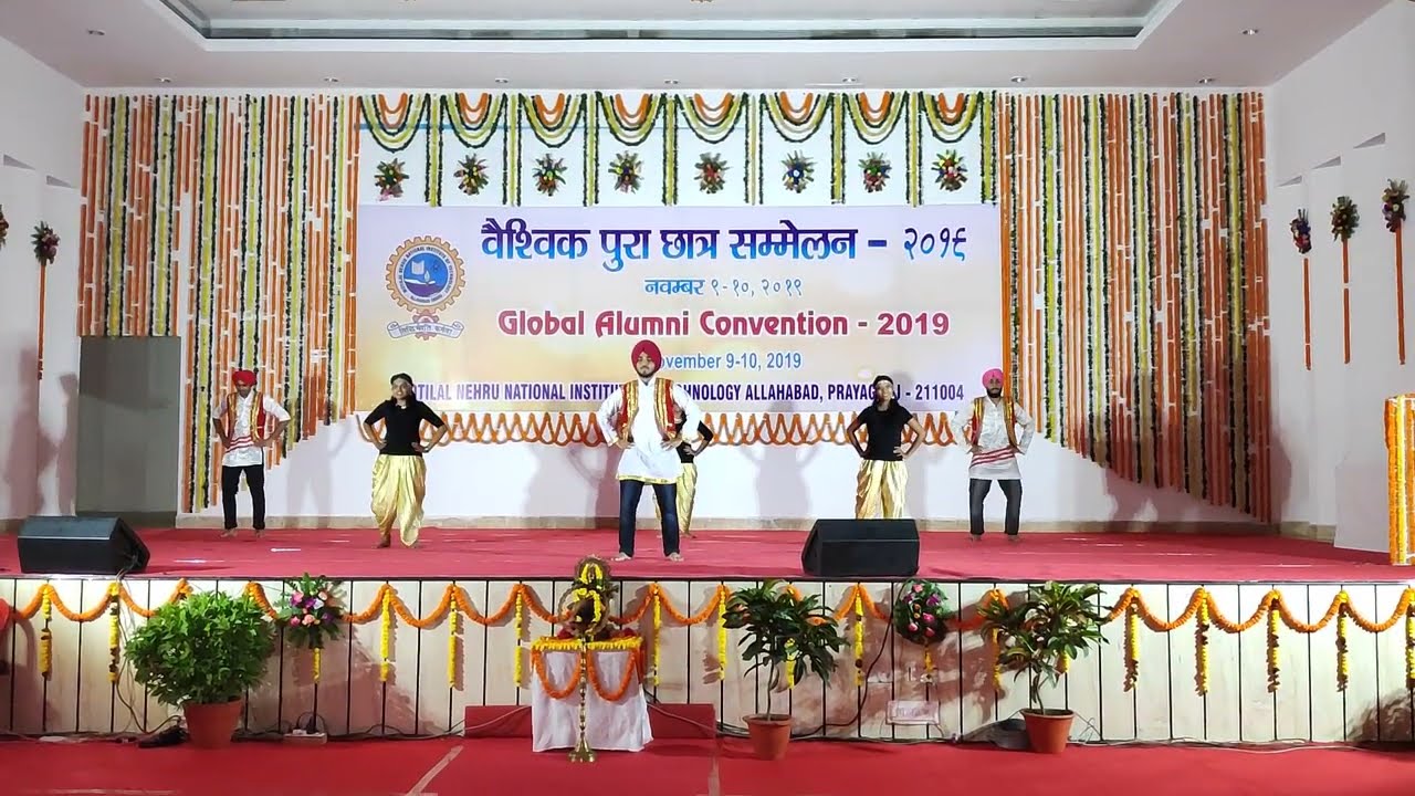 MNNIT Allahabad Dance Bhangra x Garba 2k19 | High Rated Gabru, Shape of U,  #mnnit #dance