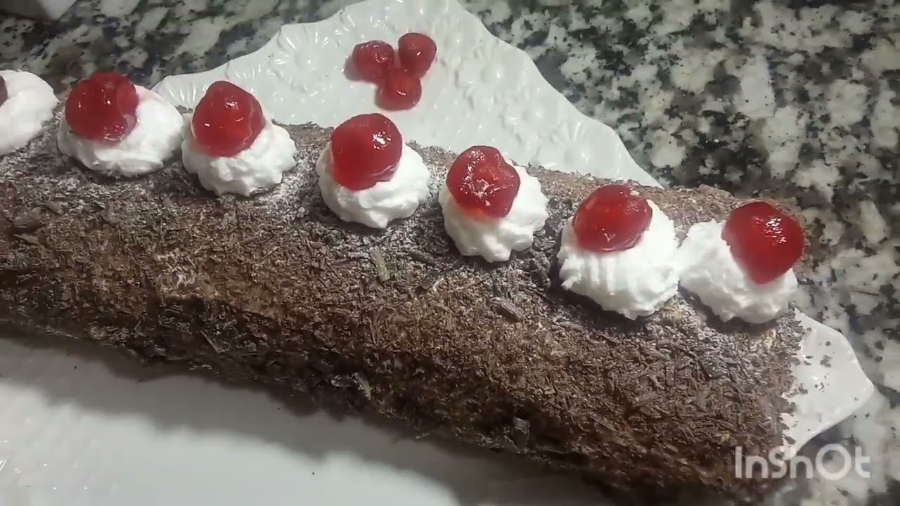 كيك رولي الغابة السوداء 😍 الرائعة بطريقة سهلة وبسيطة 👌 وناجحة 100%