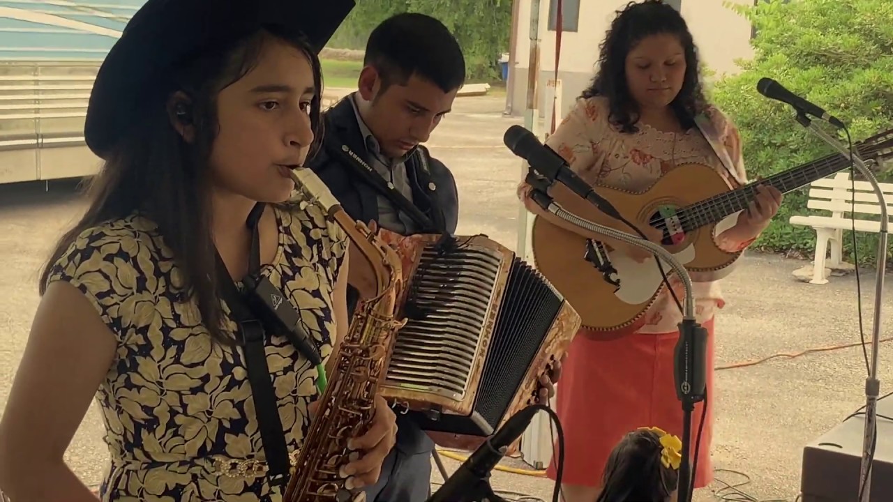 Solamente Alabale Live Austin Tx (4/5) - Los Fuertes Del Norte