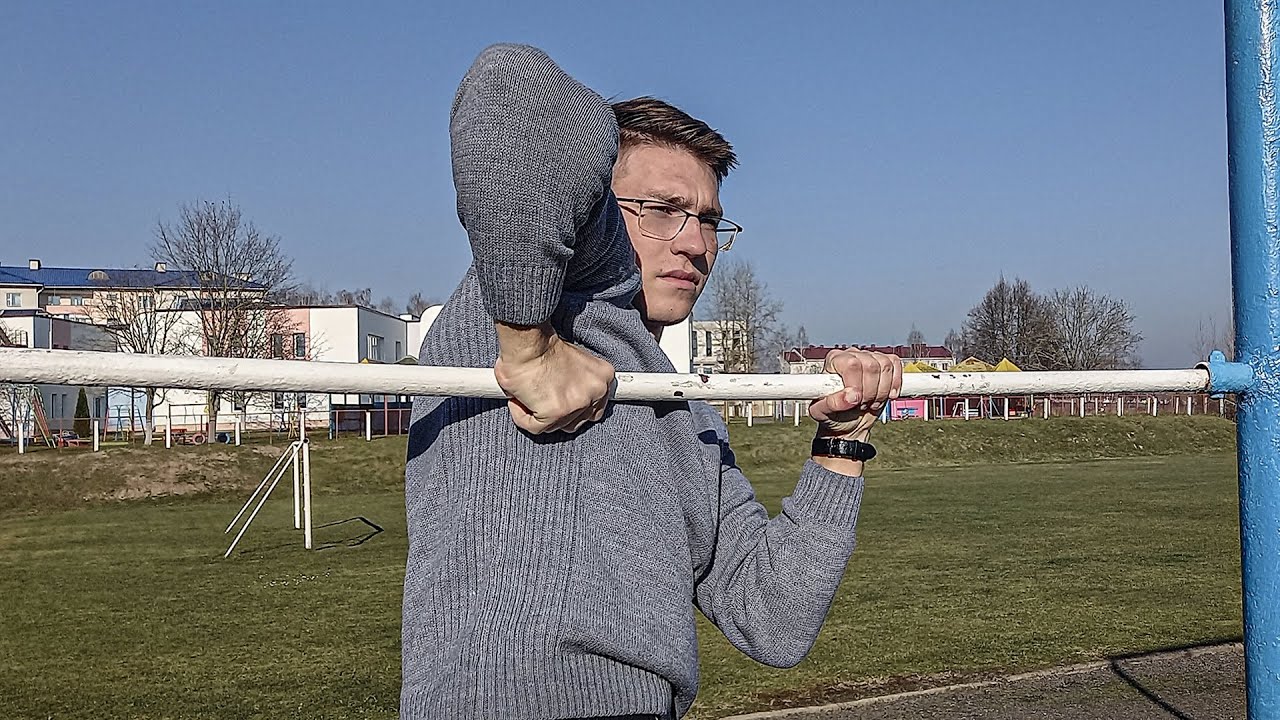 Как сделать ВЫХОД НА ОДНУ на турнике? Обучалка